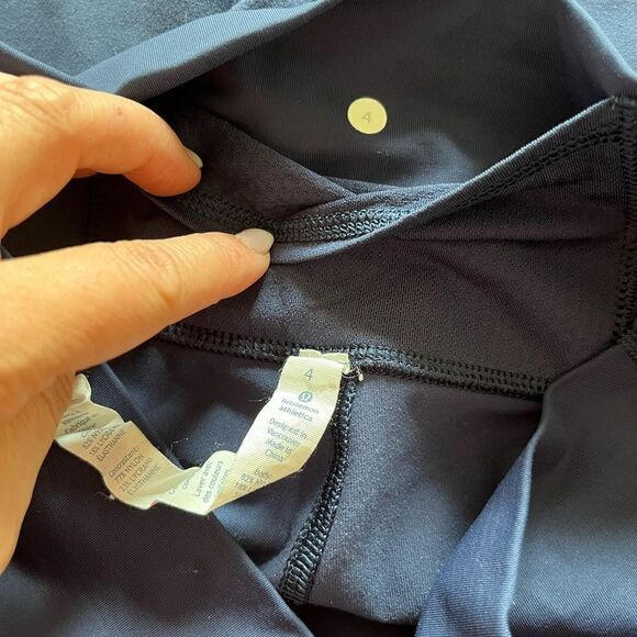 Lululemon pant 035 - Picture 4 of 5